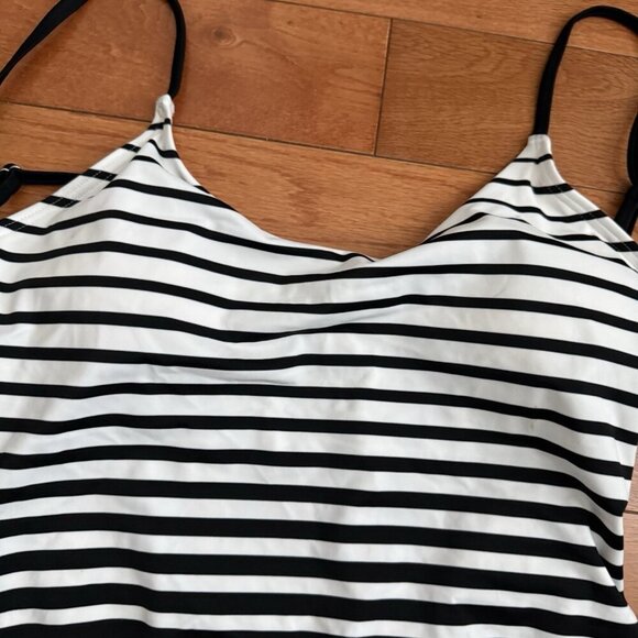 Calvin Klein One-Piece Swimsuit Black/White Over-The-Shoulder Wrap Size 10 Pool - Picture 4 of 10